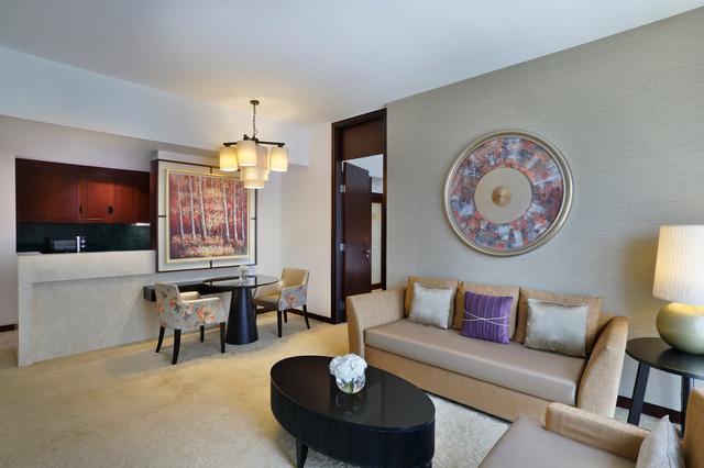 1 Br Apartment - Burj Khalifa View King & Twin