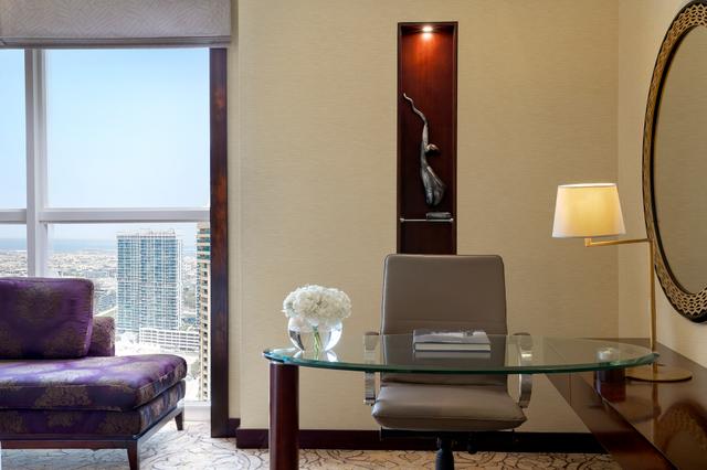 Deluxe Room King